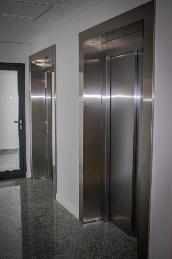 Urban Space Apartament 80 - Free Parking 弗罗茨瓦夫 外观 照片